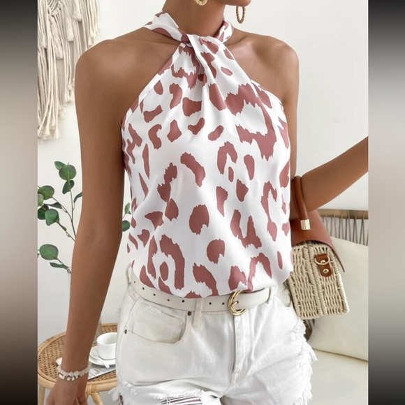 Boho leopard print twist neck top - Picture 2 of 5